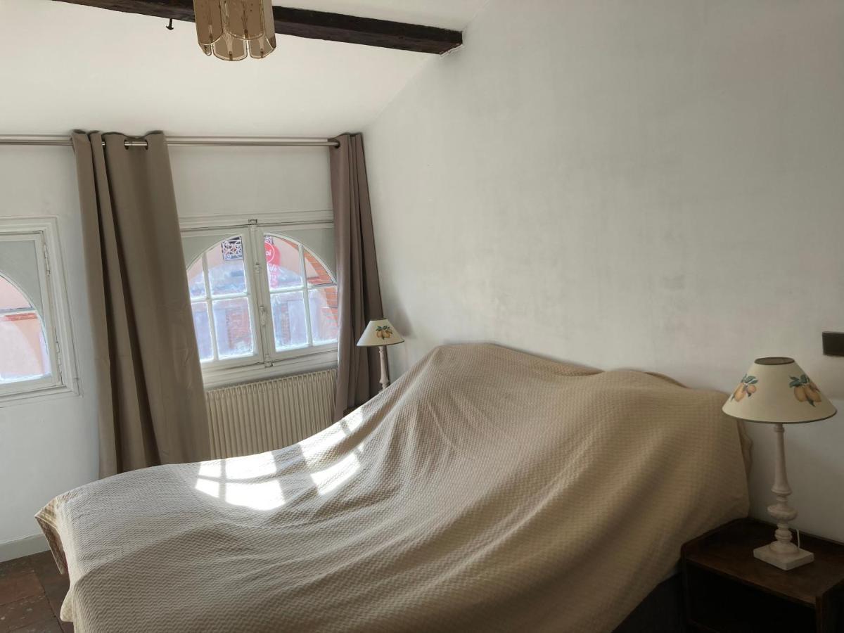 Appartement Toulouse Centre: T2 Bis Dans Immeuble Historique Extérieur photo